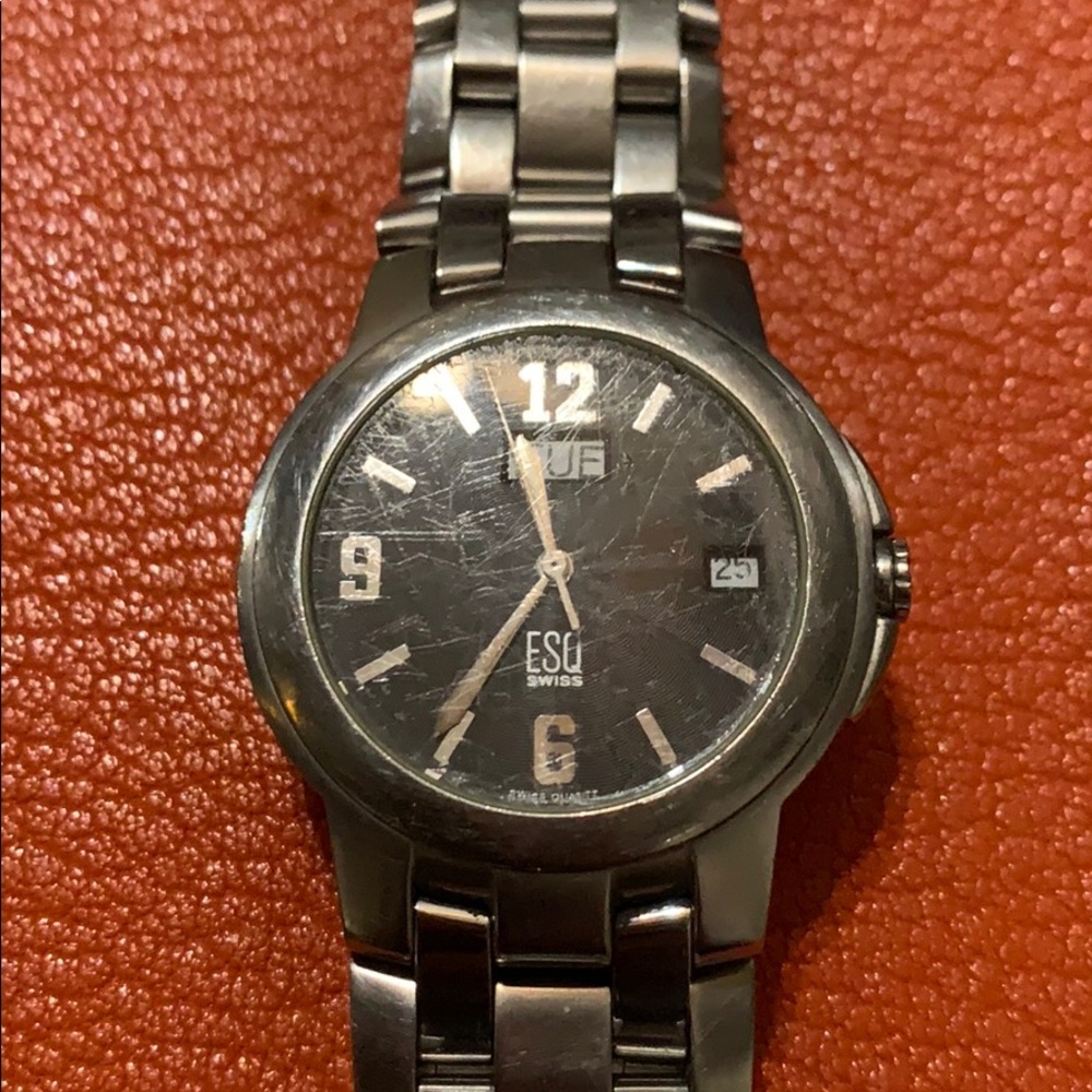 MENS SILVER & BLACK ESQ SWISS WATCH - Picture 2 of 5